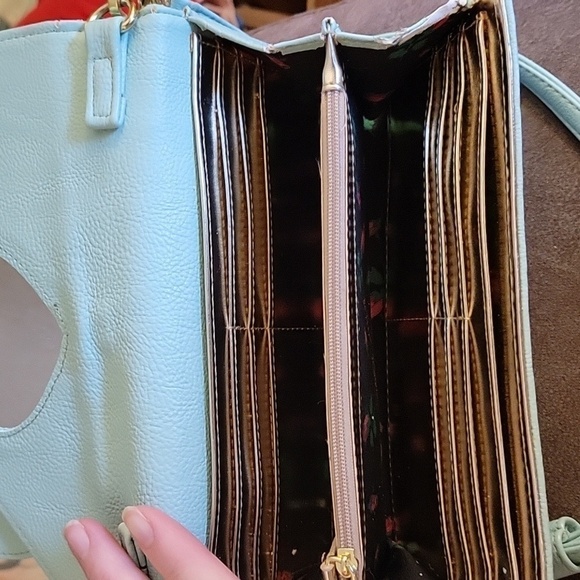 Vtg BETSEY JOHNSON Icy Blue Bow Crossbody Wallet Envelope Micro Purse - Picture 7 of 12